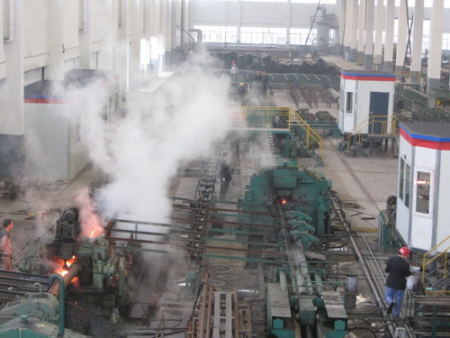 南宁无缝钢管厂家生产车间